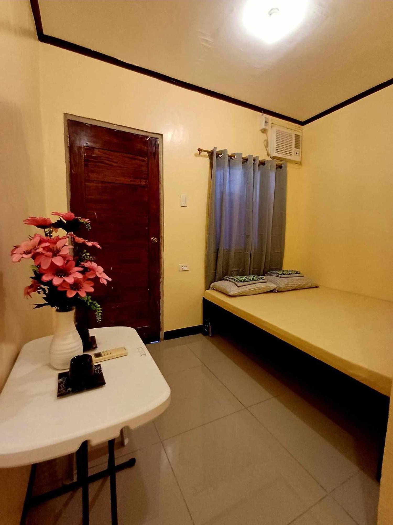 Cheri Backpackers Hostel 몰볼 외부 사진