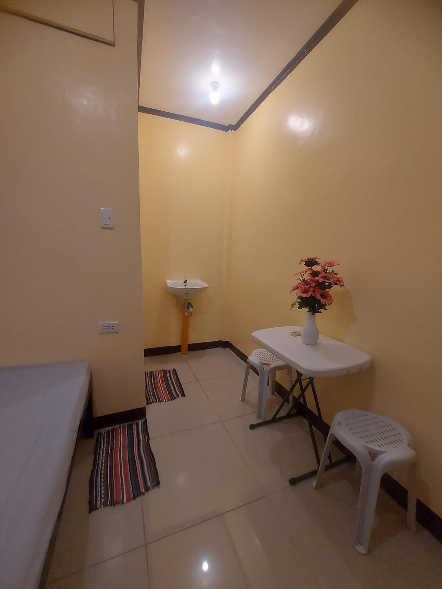 Cheri Backpackers Hostel 몰볼 외부 사진